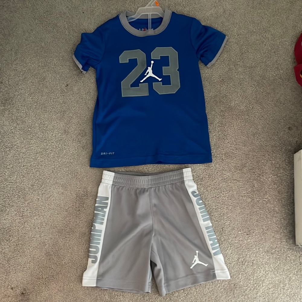 Nike air Jordan small size 4/5 years blue/gray t shirt shirt matching set